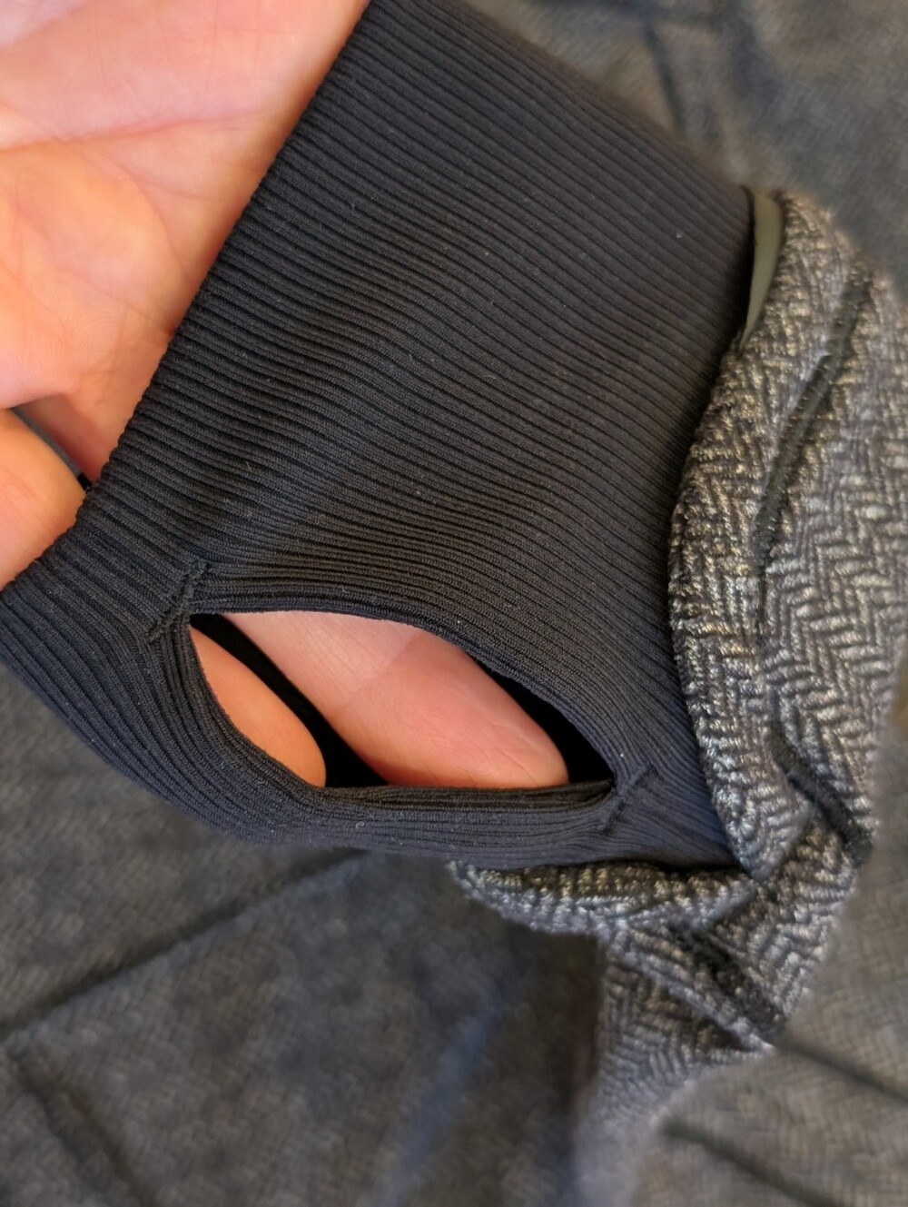 Lululemon Herringbone Heather Gray Active Quarter-Zip Pullover - Picture 9 of 17